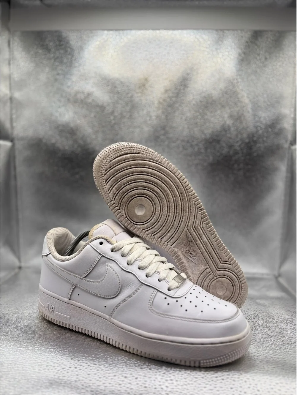 Nike Air Force 1 low triple white
